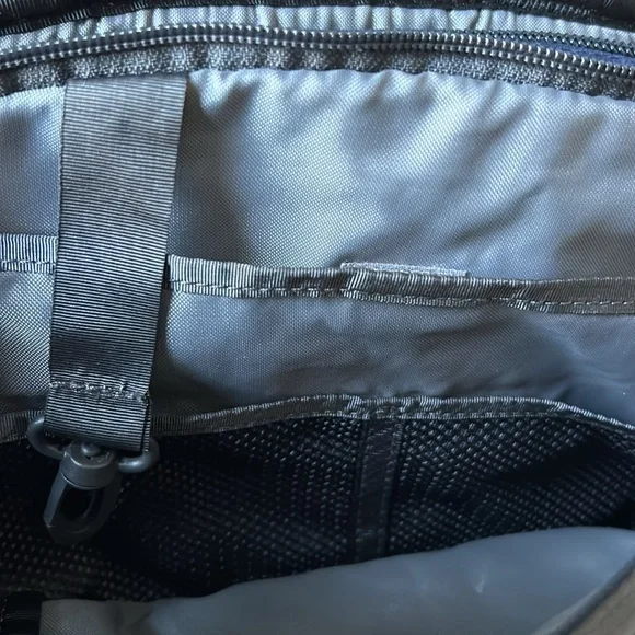 The North Face large fanny pack - Picture 3 of 7